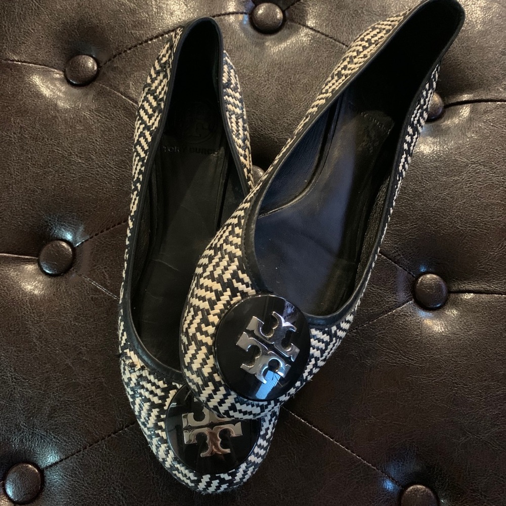 Tory Burch Reva Rattan Flats Size 8